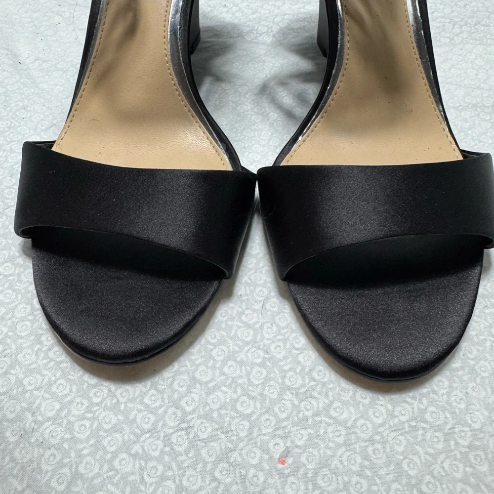 Jewel Badgley Mischka Shoes wedge heel black satin shiny rhinestones zipper 8.5